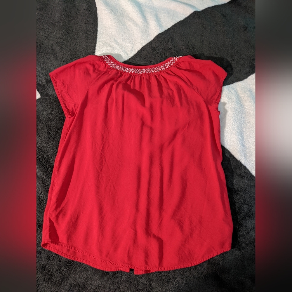 Red button down blouse - Picture 2 of 4